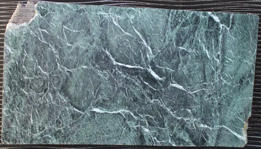 Verde Alpi, 200 x 120 x 2 cm